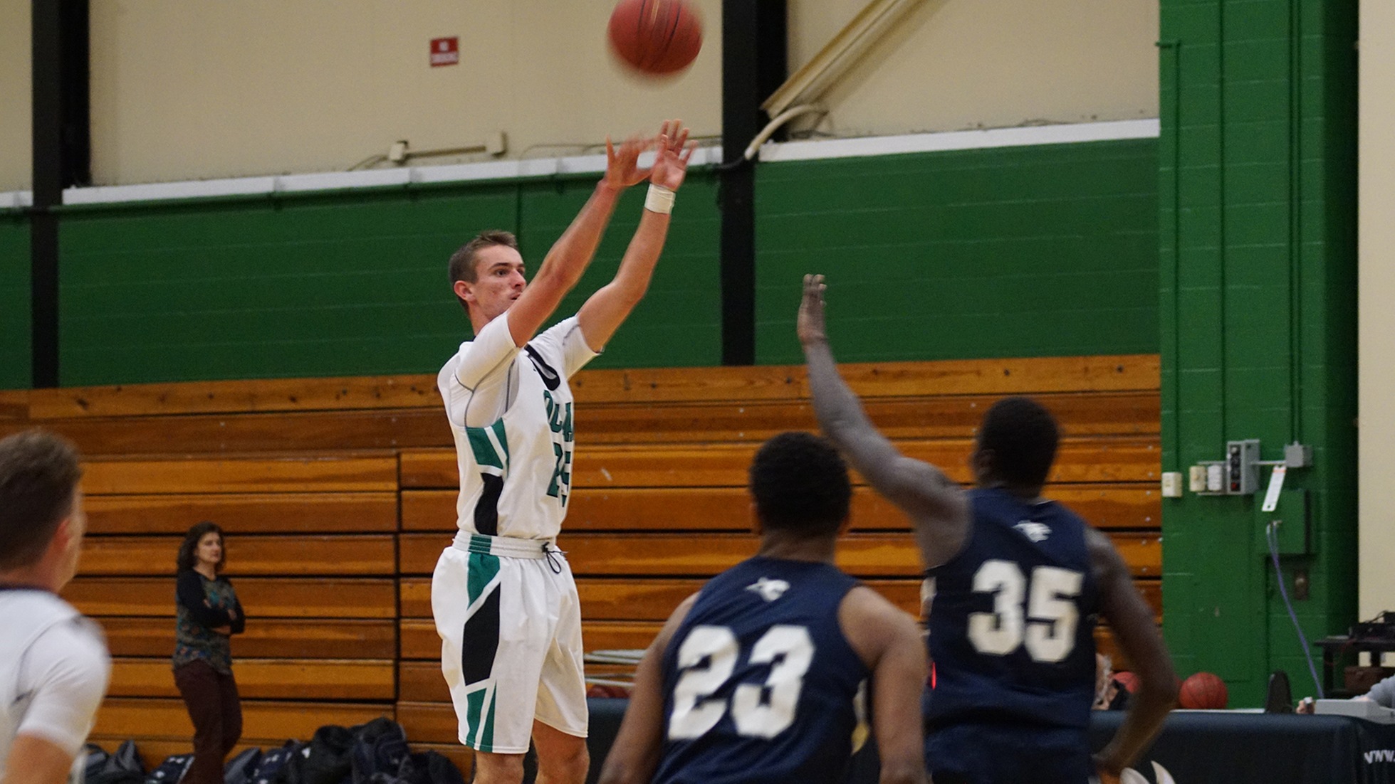 Vikings Win 2nd Straight in 95-68 Defeat of Atlantic Cape CC