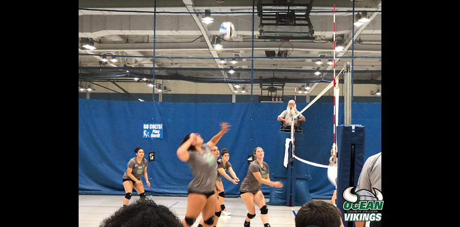 Vikings Volleyball Takes Down Middlesex CC, 3-1