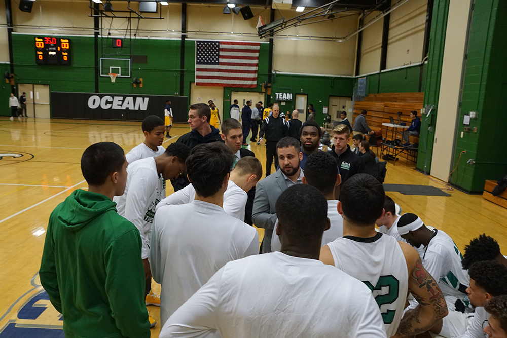 Vikings Win on the Road in 89-78 Defeat of Sussex CC